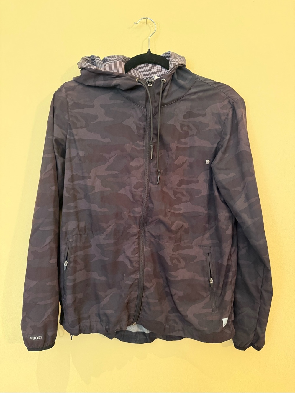 Women’s Vuori Hooded Camo Zip Jacket - Gray